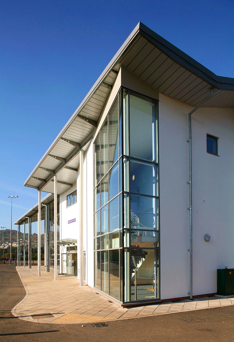 West Monmouth School / Powell Dobson Architects