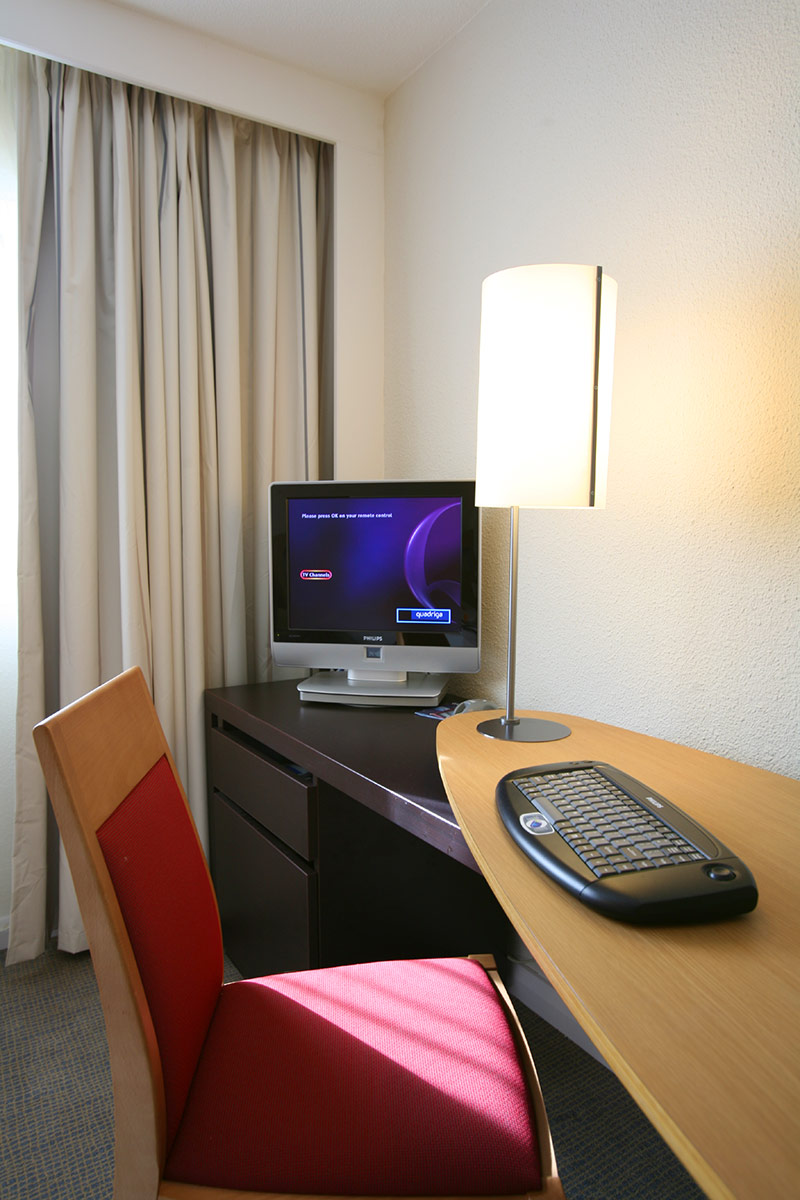 Novotel Birmingham International Hotel Bedroom Desk, Accor Hotels